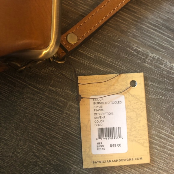 Patricia Nash Savena Leather Wristlet in Gold - Picture 4 of 7